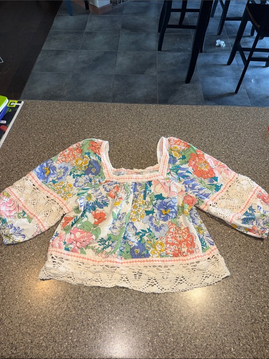 Christian Siriano Tops - Christian Siriano Floral Crochet-Trim Peasant Top